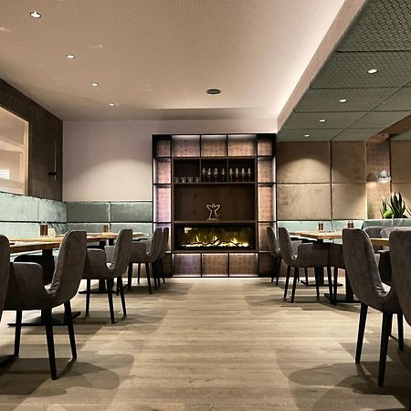 אישגל Hotel Alpina מראה חיצוני תמונה