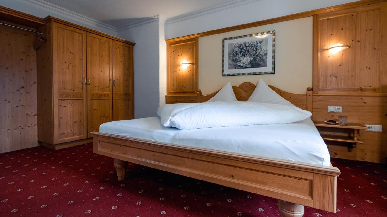 אישגל Hotel Alpina מראה חיצוני תמונה
