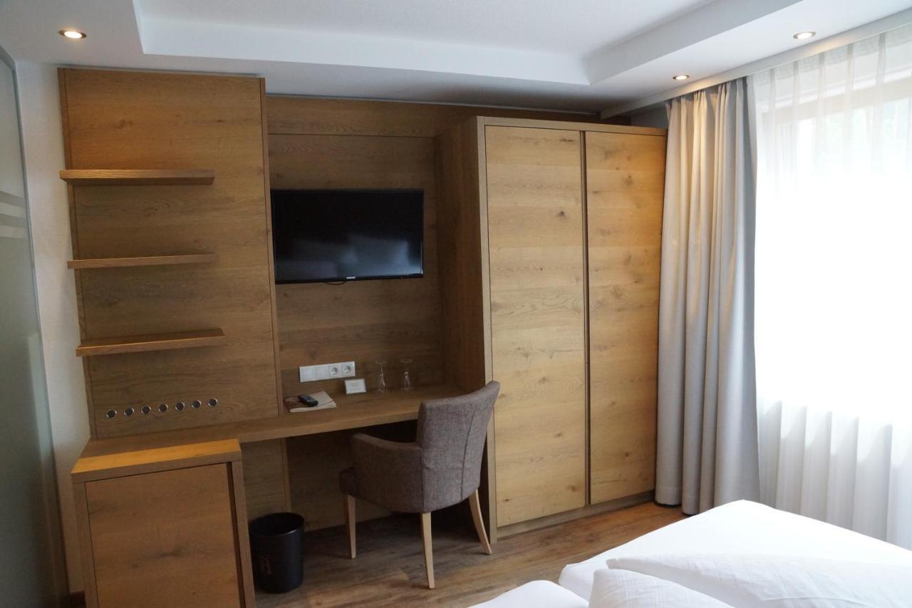 אישגל Hotel Alpina מראה חיצוני תמונה