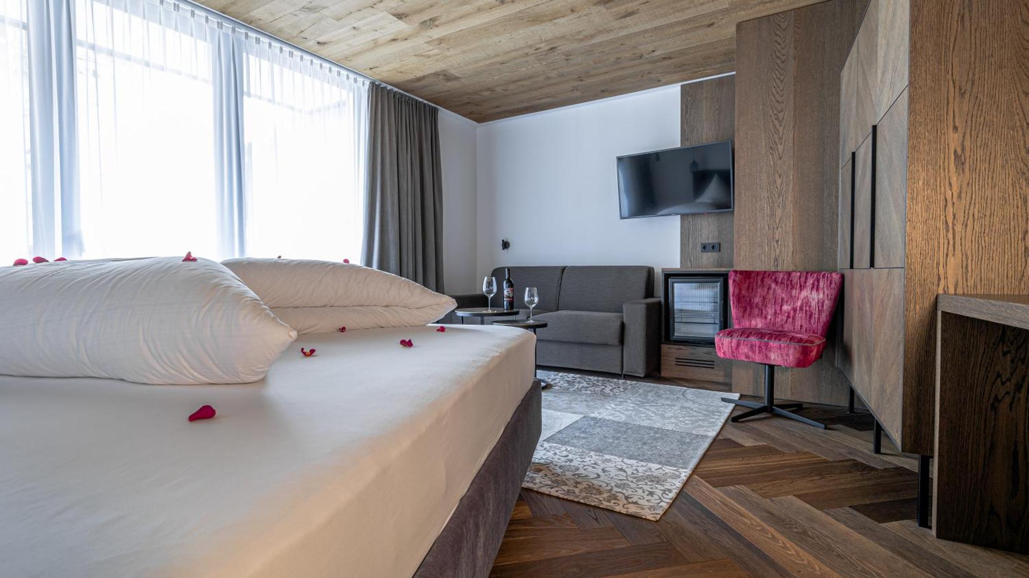אישגל Hotel Alpina מראה חיצוני תמונה