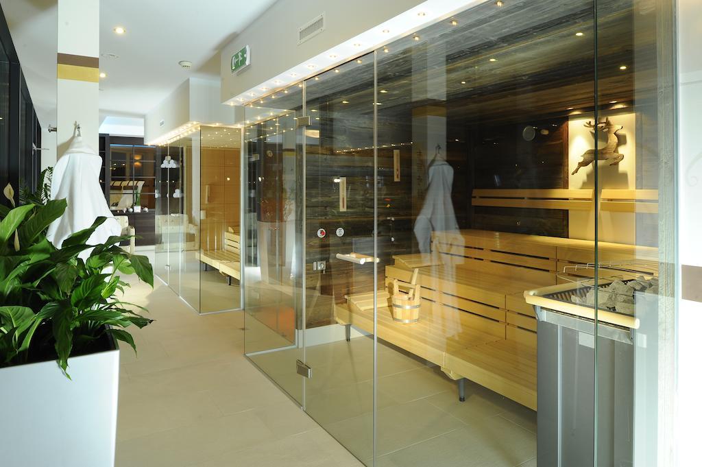 אישגל Hotel Alpina מראה חיצוני תמונה